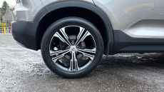 Volvo Xc40 2.0 B4P Inscription Pro 5dr Auto Petrol Estate